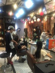 -PE SALON