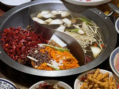 -沸炉重庆老火锅(军事博物馆店)