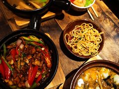 -有红鸡毛店·砂锅菜(抚琴夜市店)