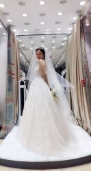 点击看大图 婚纱-予白婚纱礼服馆