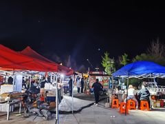 -百里峡七彩艺术小镇