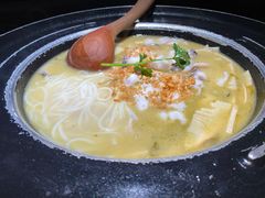 -九锅一堂酸菜鱼(新南凯德直营店)