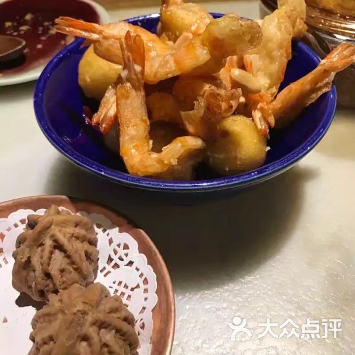 梨球果仁蝦和乾酪魚 是最愛 炸過的梨球外酥裡嫩 北京菜 朝陽區 小吊