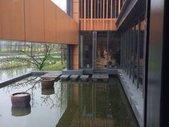 -田园东方蜜桃村的田野营地