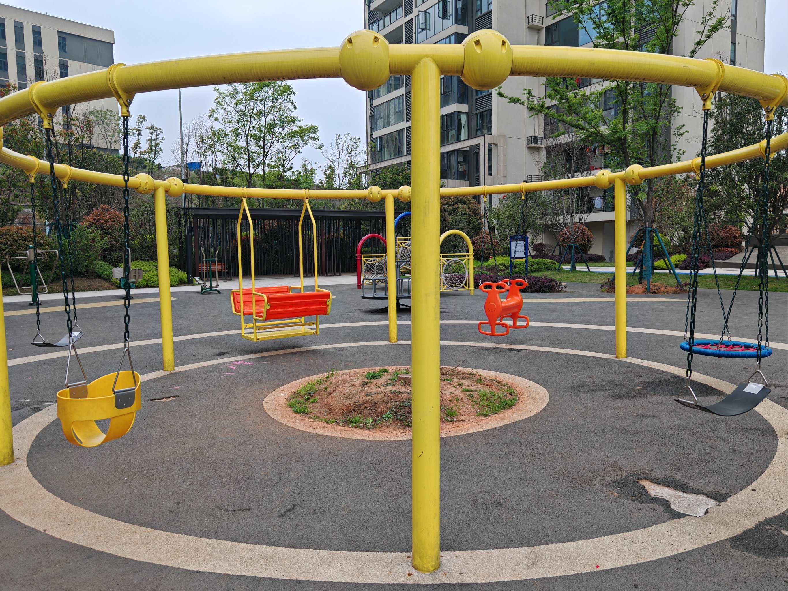 长沙人的春日浪漫,藏在小区的樱花🌸里