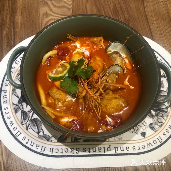 南枫月·法式复古餐厅