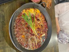 -黄潇洒老火锅(九眼桥宏济巷店)