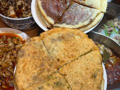 -大众跷脚牛肉馆·非遗传承单位(峨眉山店)