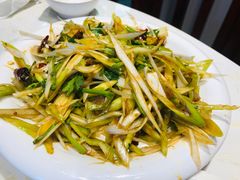 老虎菜-灶座小锅烀饼·铁锅炖(全国总店)