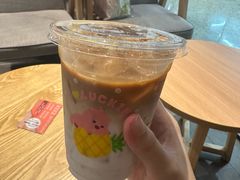 -瑞幸咖啡(外滩SOHO店)