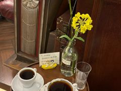 -Café Monson