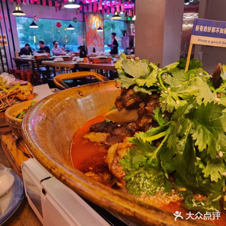 生活不仅有诗酒，还有烤串和火锅！