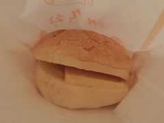 金牌酥皮菠萝油-洪九公(田子坊店)