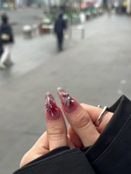 -丽心自助美甲美睫