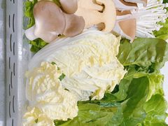 -红鼎豆捞·非遗鲍皇汤火锅(宝丰路店)