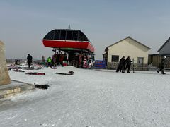 -亚布力新体委滑雪场