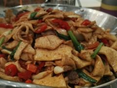 -蓝鲸大酒店旋转餐厅