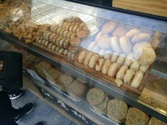 -江鹰桃酥王(张掖路步行街店)