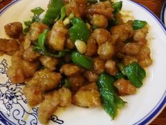-闯关东东北农家菜(崂山石老人店)