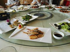 -方鼎食府