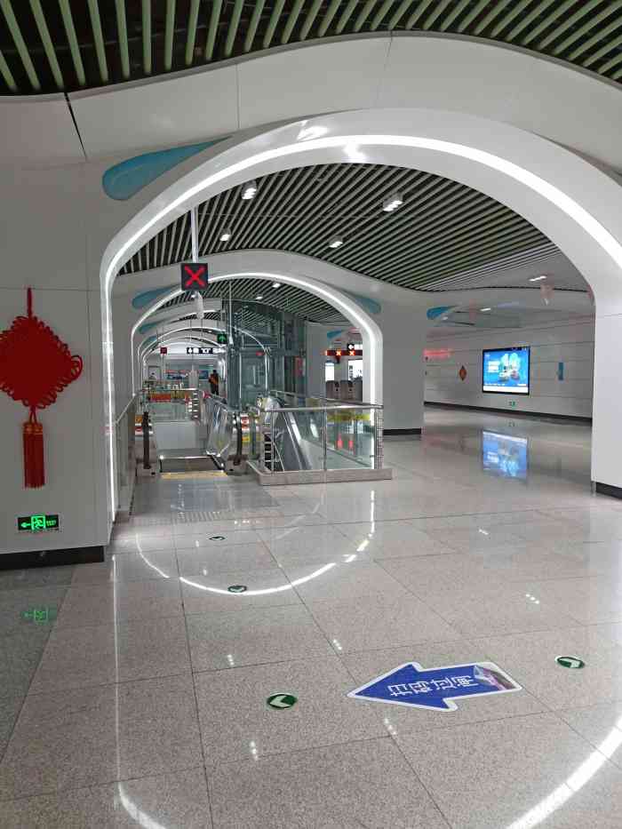 南湖广场地铁站-"乌鲁木齐市南湖广场地铁站!今天终于去坐了.