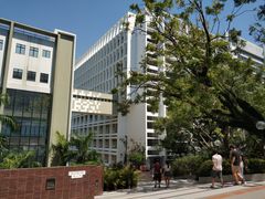 -香港大学
