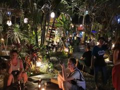 -乌托邦酒吧和餐厅