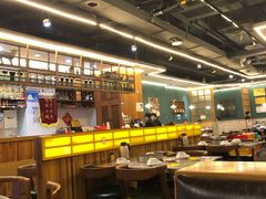 大堂-胡须佬鸡煲四季火锅店(石厦西村直营店)