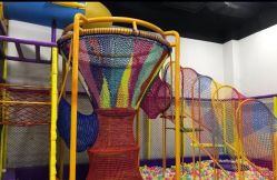 -蹦贝运动中心·蹦床·攀岩·闯关(龙岗店)