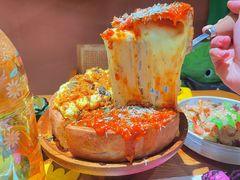 -Dragon Pizza•圆脸龙披萨·牛排餐厅