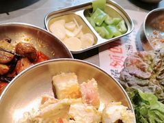-草家酱蟹炭火烤肉店(珲春南路一店)