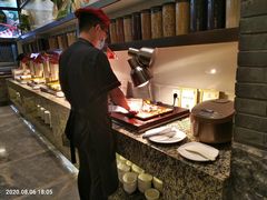 自助取餐区-梅园国际大酒店·自助餐厅(光明港店)