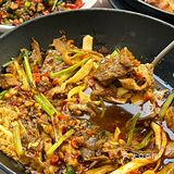 不愧是上海、长沙湘菜排队王