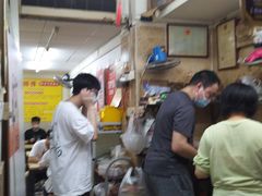 -牛师傅广式药膳牛骨汤美食(江南西店)