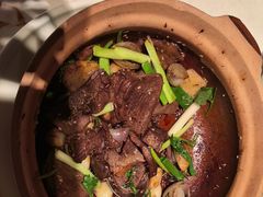 -八府香鸭·啫啫煲(华山路店)