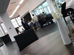 -杭州中升之星奔驰4S店(滨江店)