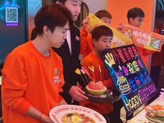 -小董哥烤串·爆汁大油边(故宫店)