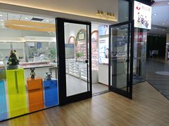 -GOOMI久米眼镜·蔡司·依视路·明月官方授权店(龙德紫金店)