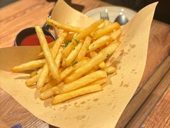 -玛格萝妮比萨屋(陆家浜路店)