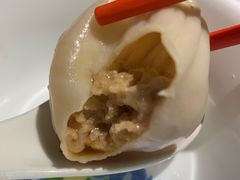 杭州蟹黄小笼包-老头儿油爆虾·知味杭州(爱琴海购物中心)