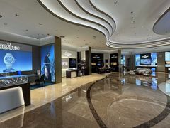 -亨吉利世界名表中心(华润万象城店)