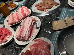 -阪尚皇·原切牛排·烤肉火锅自助(北京路店)