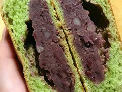抹茶红豆小饼-稻田秋日式面包