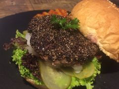 -HIGH FIVE哈福手工汉堡(桂林路店)