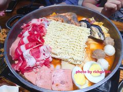 海鲜部队火锅-辛明堂洞韩式芝士年糕火锅(万达店)