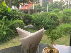 -星河吉酒店-BOND大堂吧·咖啡·简餐