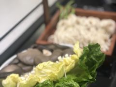 -红鼎豆捞·非遗鲍皇汤火锅(宝丰路店)