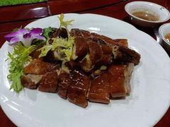 -何乡别院·中式农庄(姑婆山大道店)