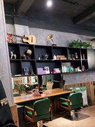 -PE SALON