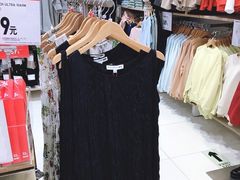 -优衣库(上海金桥国际商业广场店)